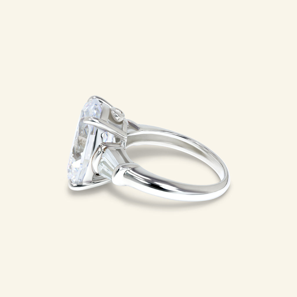 Siena Oval Ring three-stone ring by Arvion Jewelry of Los Angeles